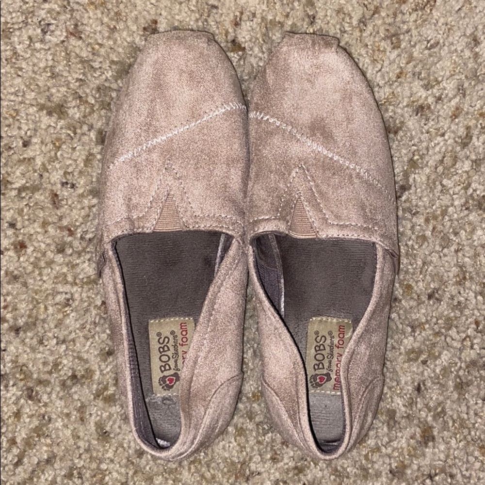 Cream-Colored Suede, Memory foam BOBS